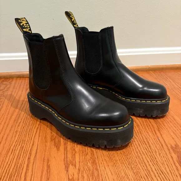 Dr. Martens | Shoes | Dr Martens 2976 Quad Smooth Leather Chelsea